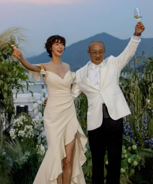 최여진 결혼 1주년