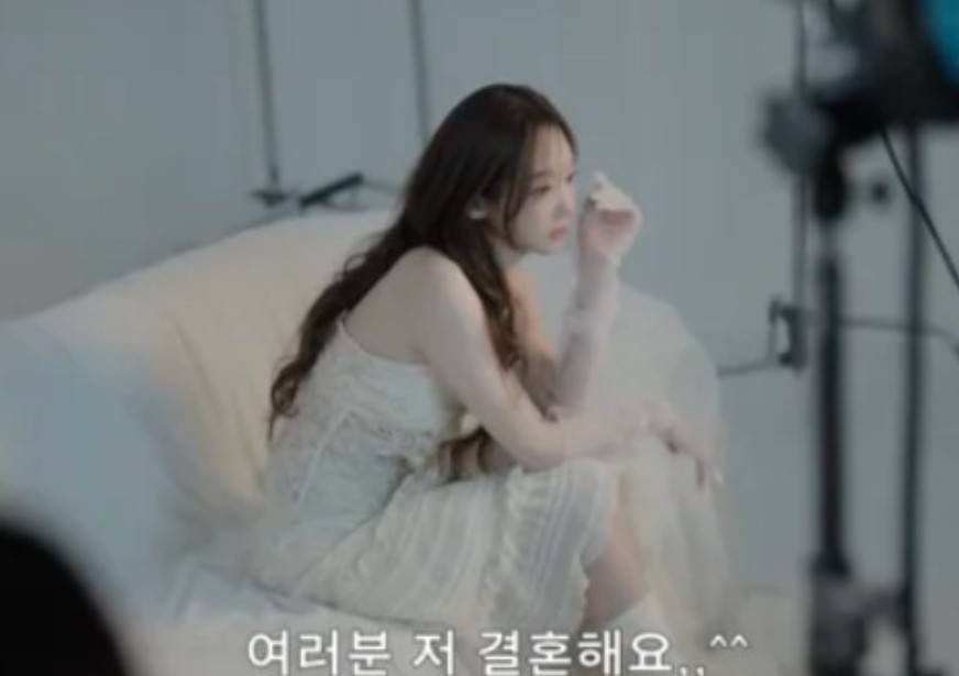 강민경