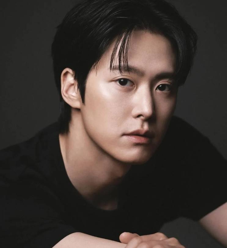 공명 프로필