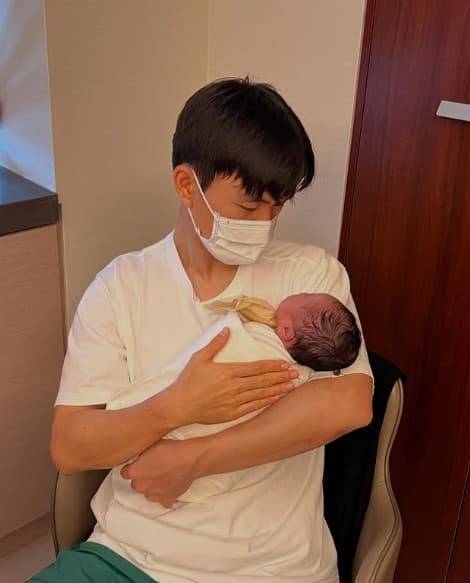 황인범 프로필