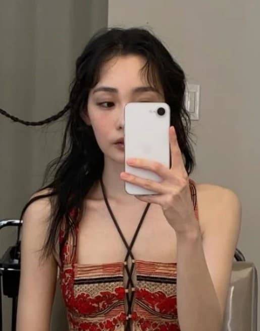 김민하 9kg 감량 거울샷
