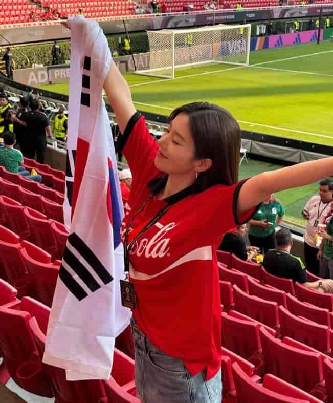 권은비 월드컵 현장