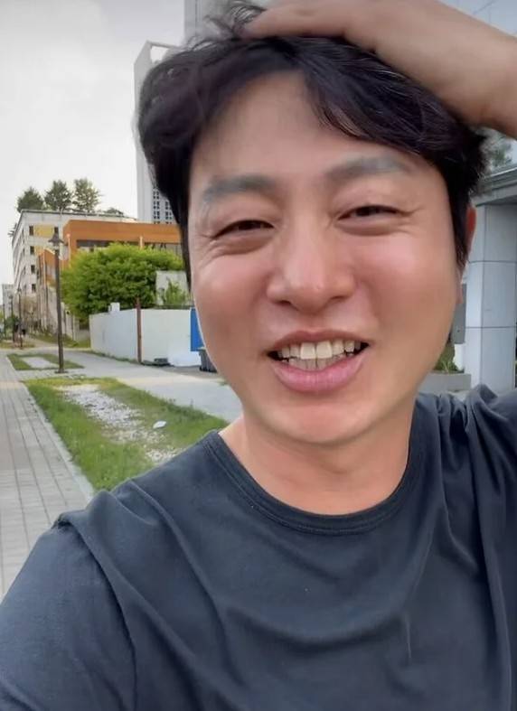 유상무 프로테스트